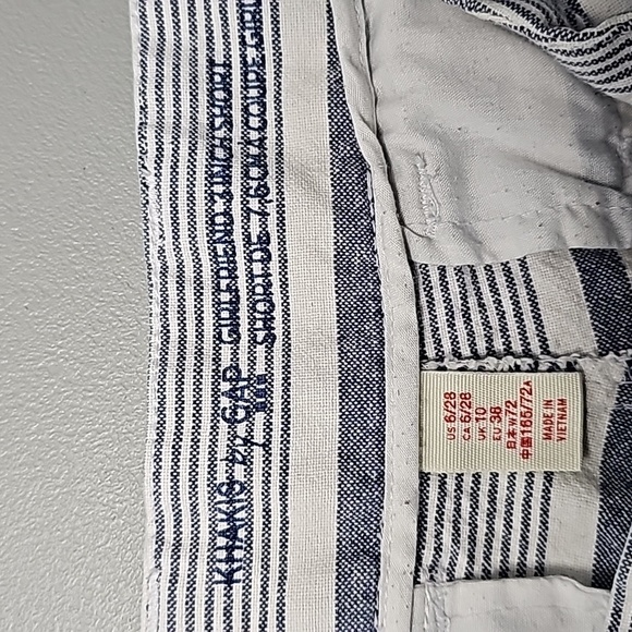 KHAKIS by GAP girlfriend size 6 gray and white shorts - Picture 6 of 8